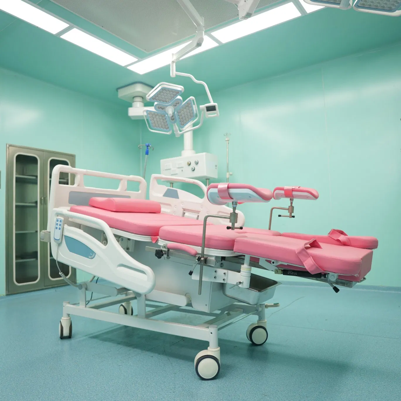 Electric Hospital Bed Manual Delivery Equipment for Gynecological Procedures Metal Furniture