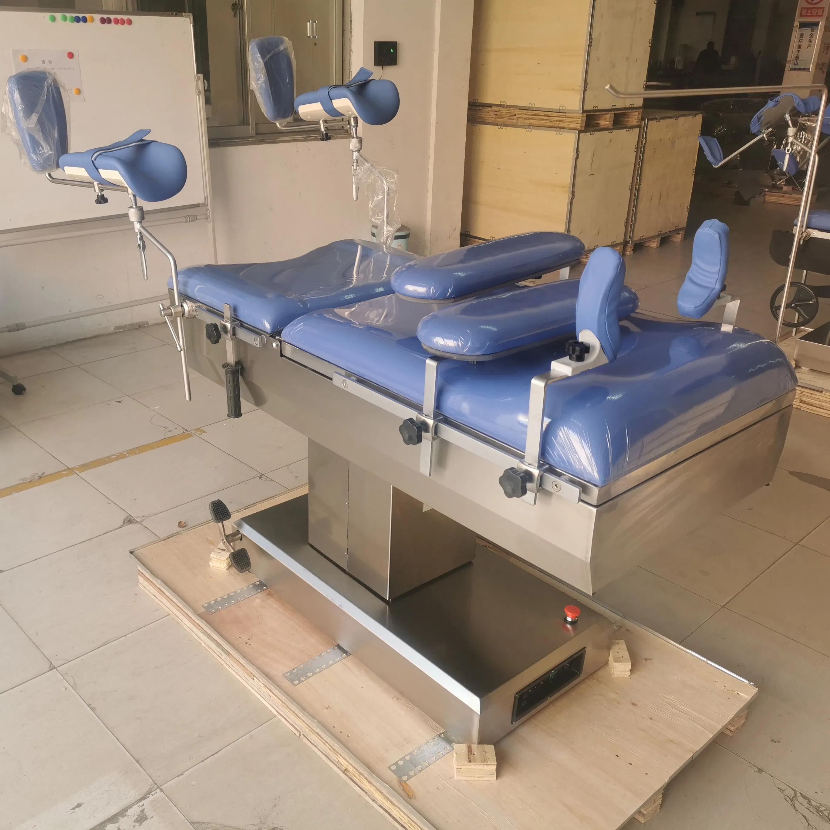 Gynecology Examination Delivery Obstetric Bed Stainless Steel 304 Yh-Plg09A