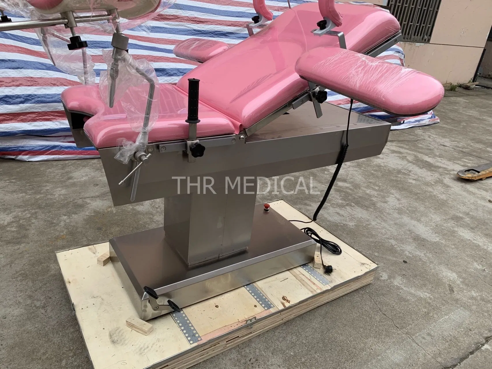 Gynecology Electric 3 Function Delivery Table Obstetric Examination Bed (THR-CP02)