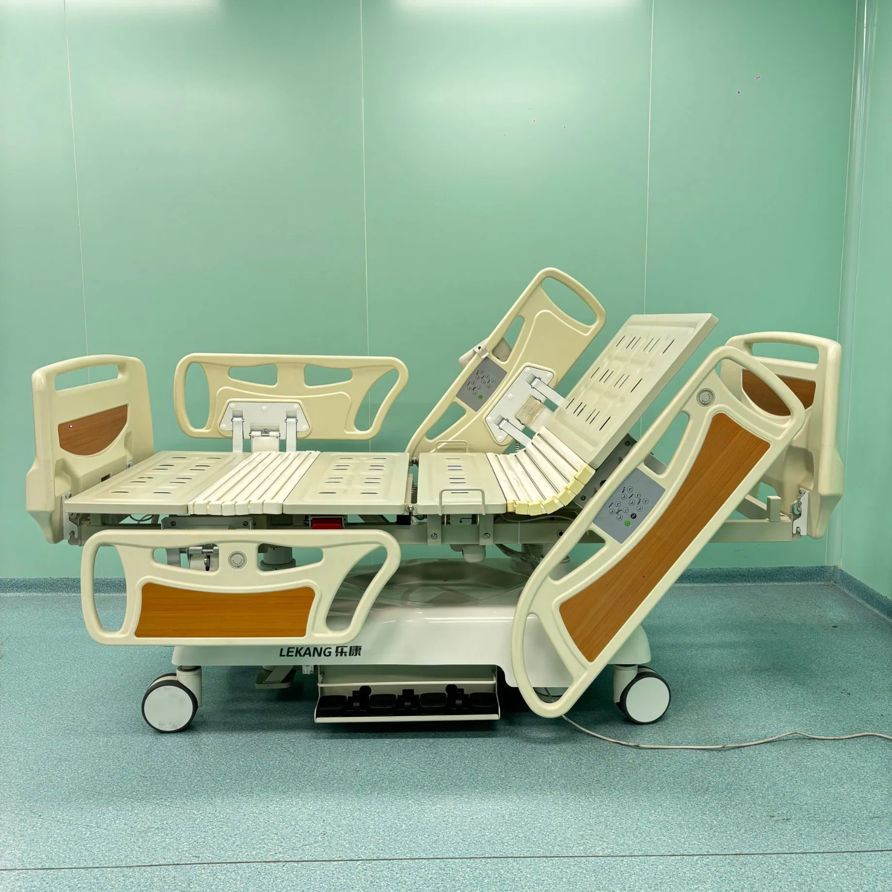 High Quality Luxurious Electric ICU Hospital Bed with CPR Function Medical Grade Electric Patient Bed
