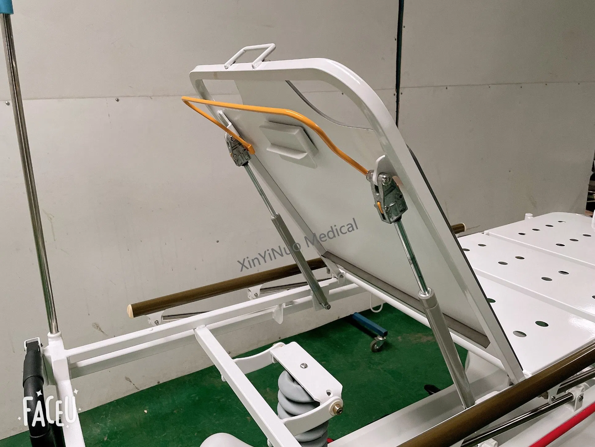 High Quality Hydraulic Multi-Functional Medical Ambulance Emergency Stretcher Trolley Bed