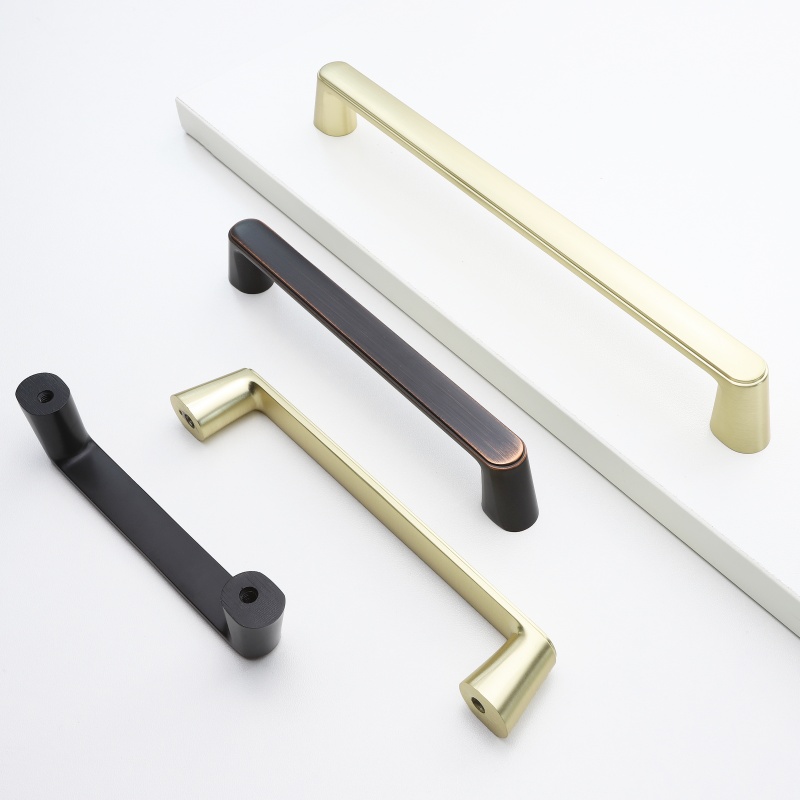 Luxury Zinc Alloy Furniture Handles Cupboard Drawer Door Pulls Antique Black Wardrobe Pulls Gold Decor Accessories