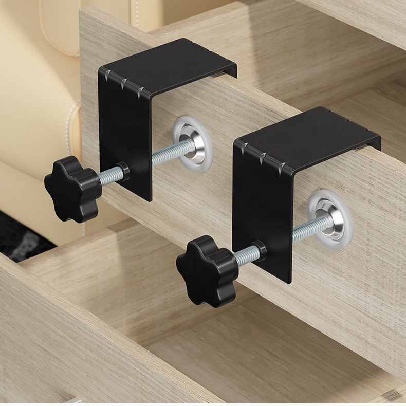 Drawer Front Installation Clamp Detail 6