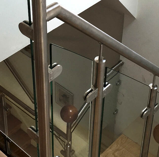 304 316 Stainless Steel Railing Materials Balcony Grill Design Handrail Accessories Fitting Bracket Holder For Stair Decoration