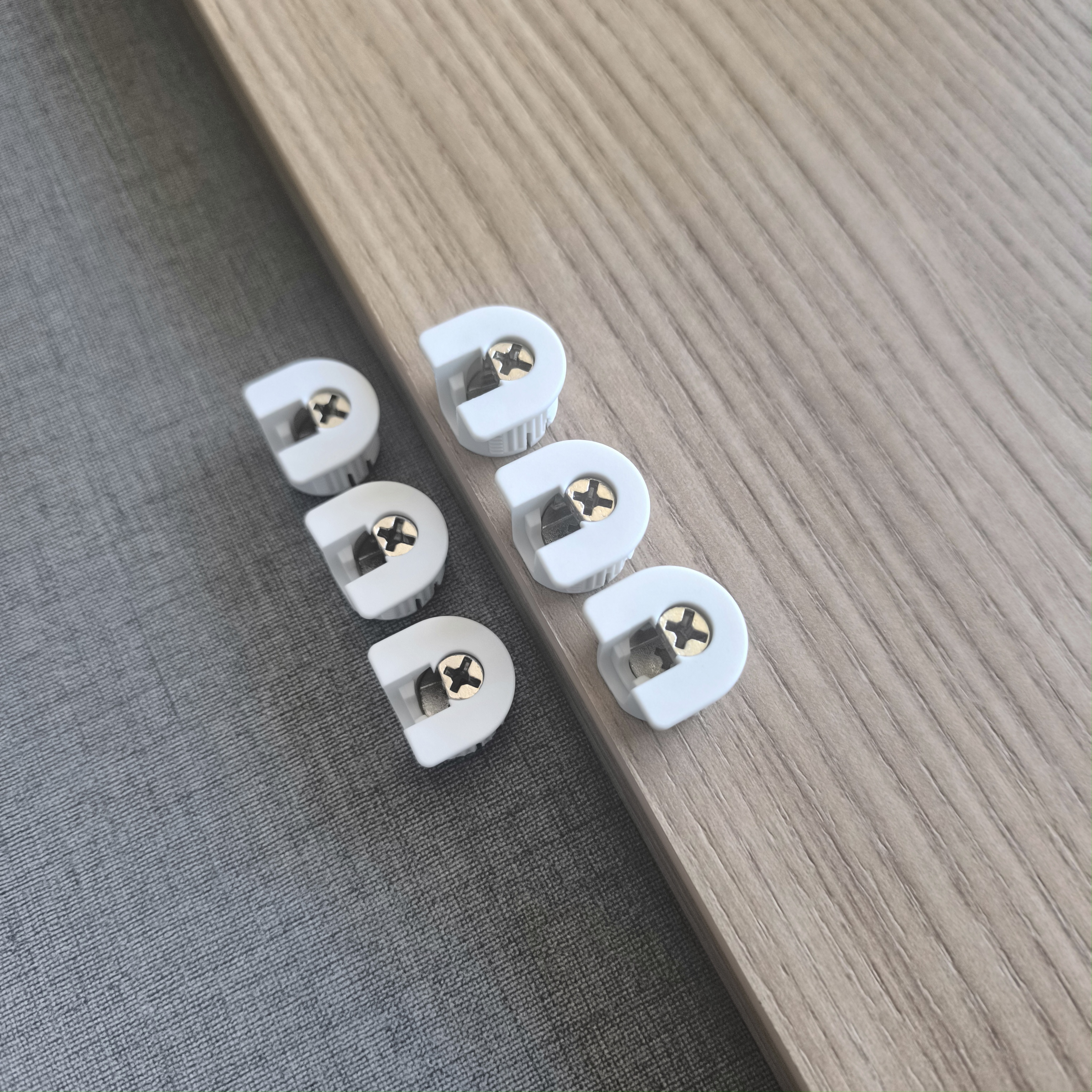 GQK High Quality Plastic 3-in-1 Cabinet &amp; Wardrobe Shelf Support Rafix Connector Furniture Connecting Fitting