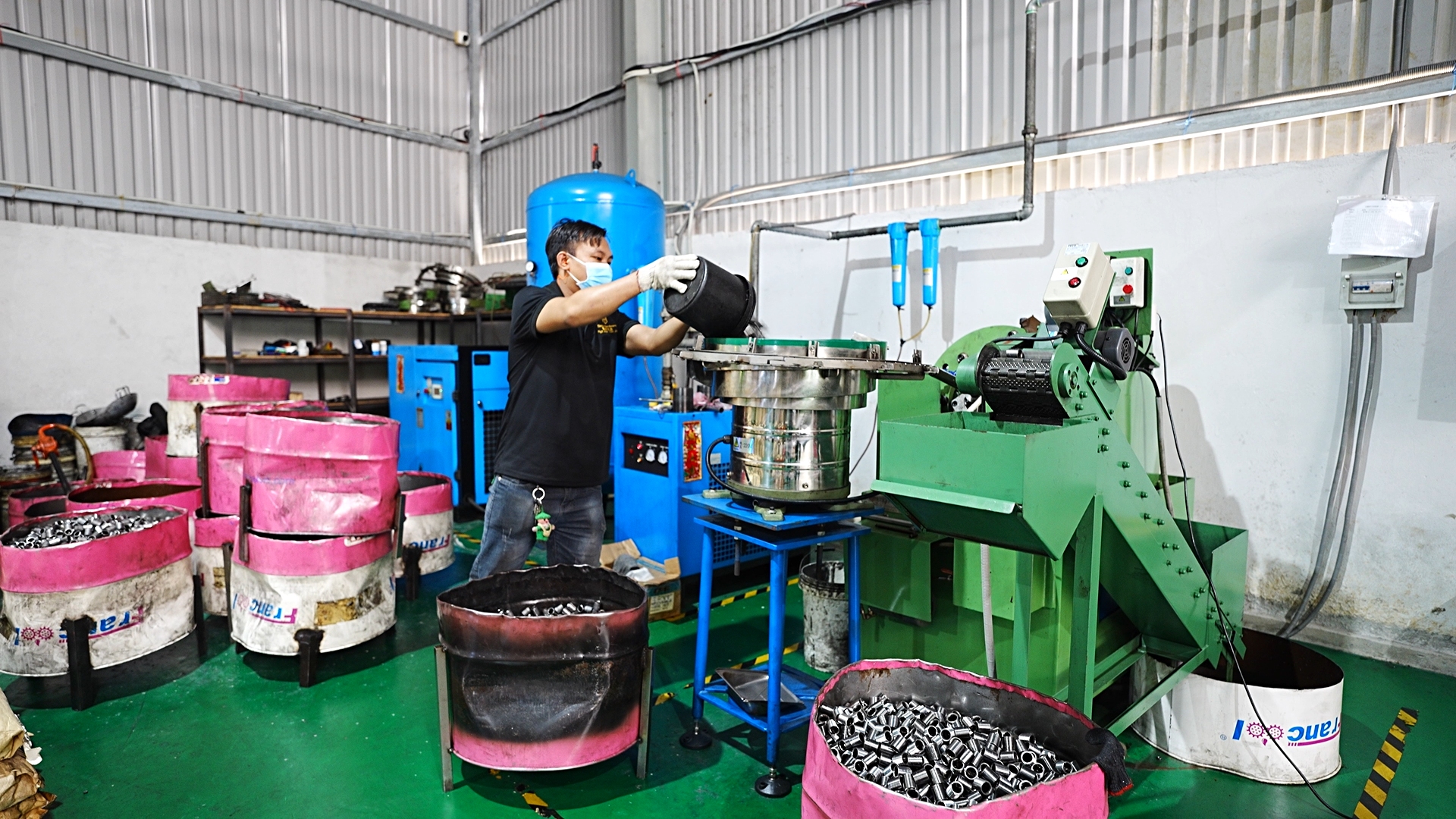 Packaging line