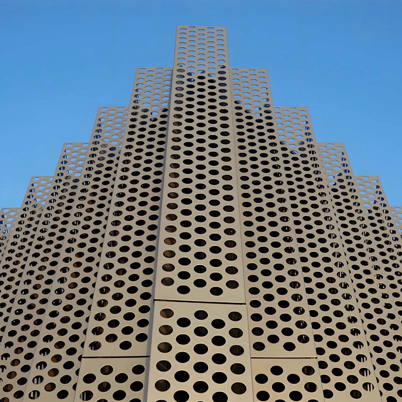 Custom Aluminum Panel Facade Decorative Metal Cladding System for Curtain Wall