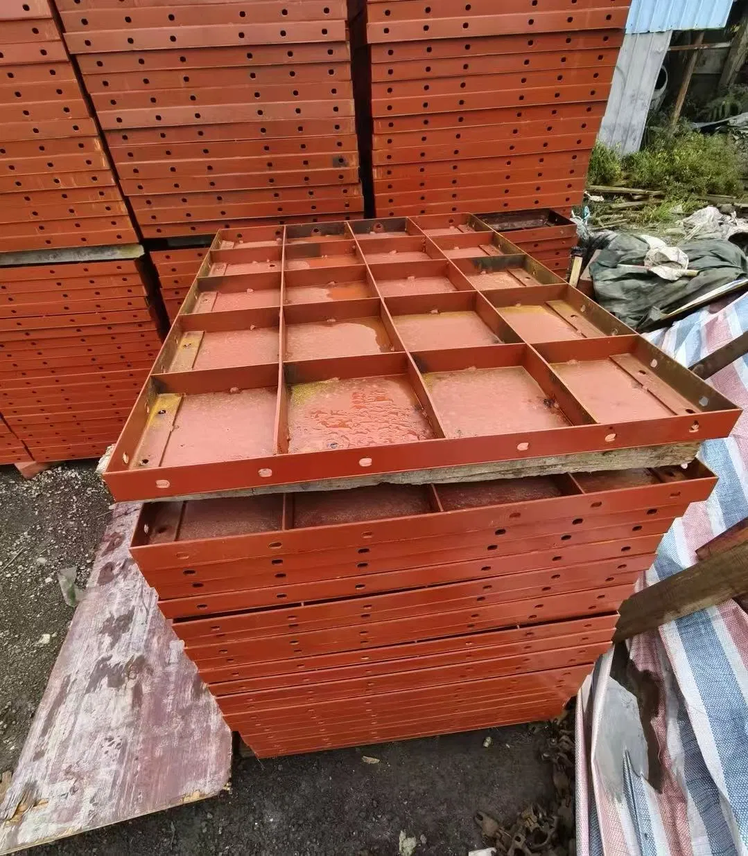 High Quality Q235 Steel Wall Formwork Steel Column Formwork System for Concrete Construction