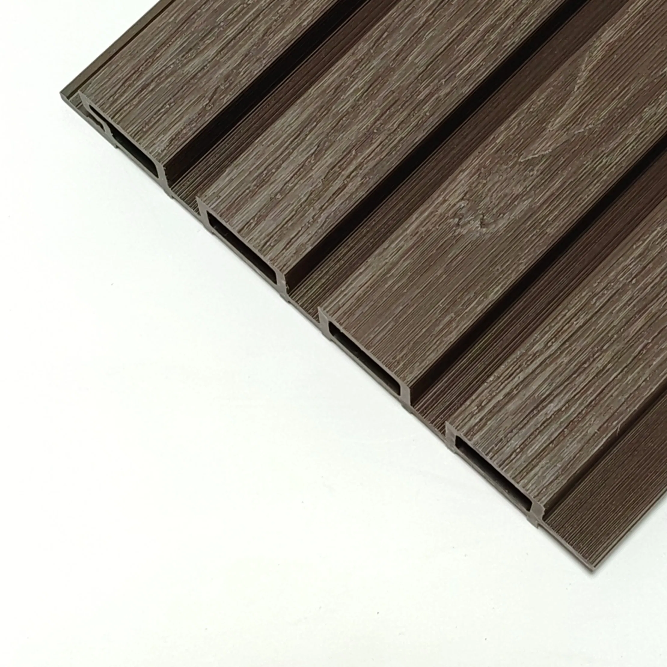 Popular Outdoor WPC Great Wall Panel 3D Textured Wood Grain &amp; Waterproof