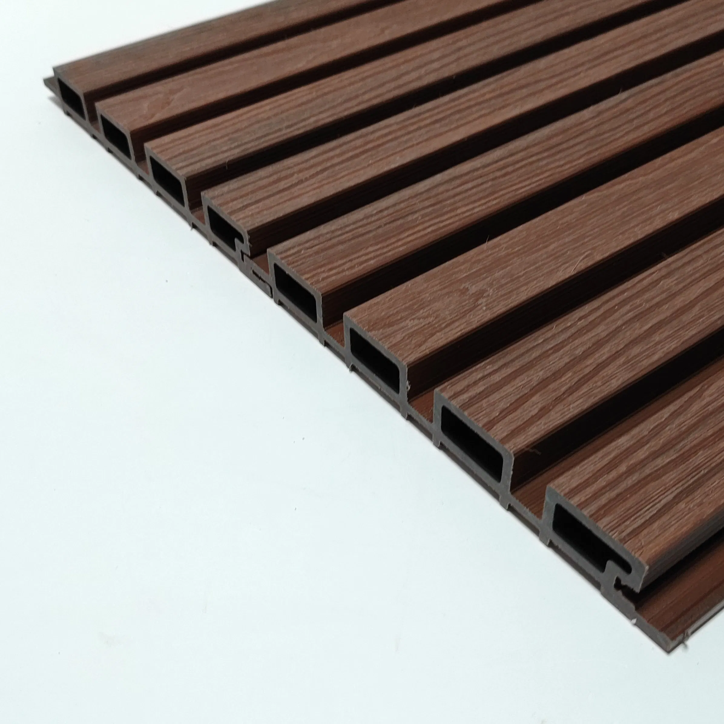 Popular Outdoor WPC Great Wall Panel 3D Textured Wood Grain &amp; Waterproof