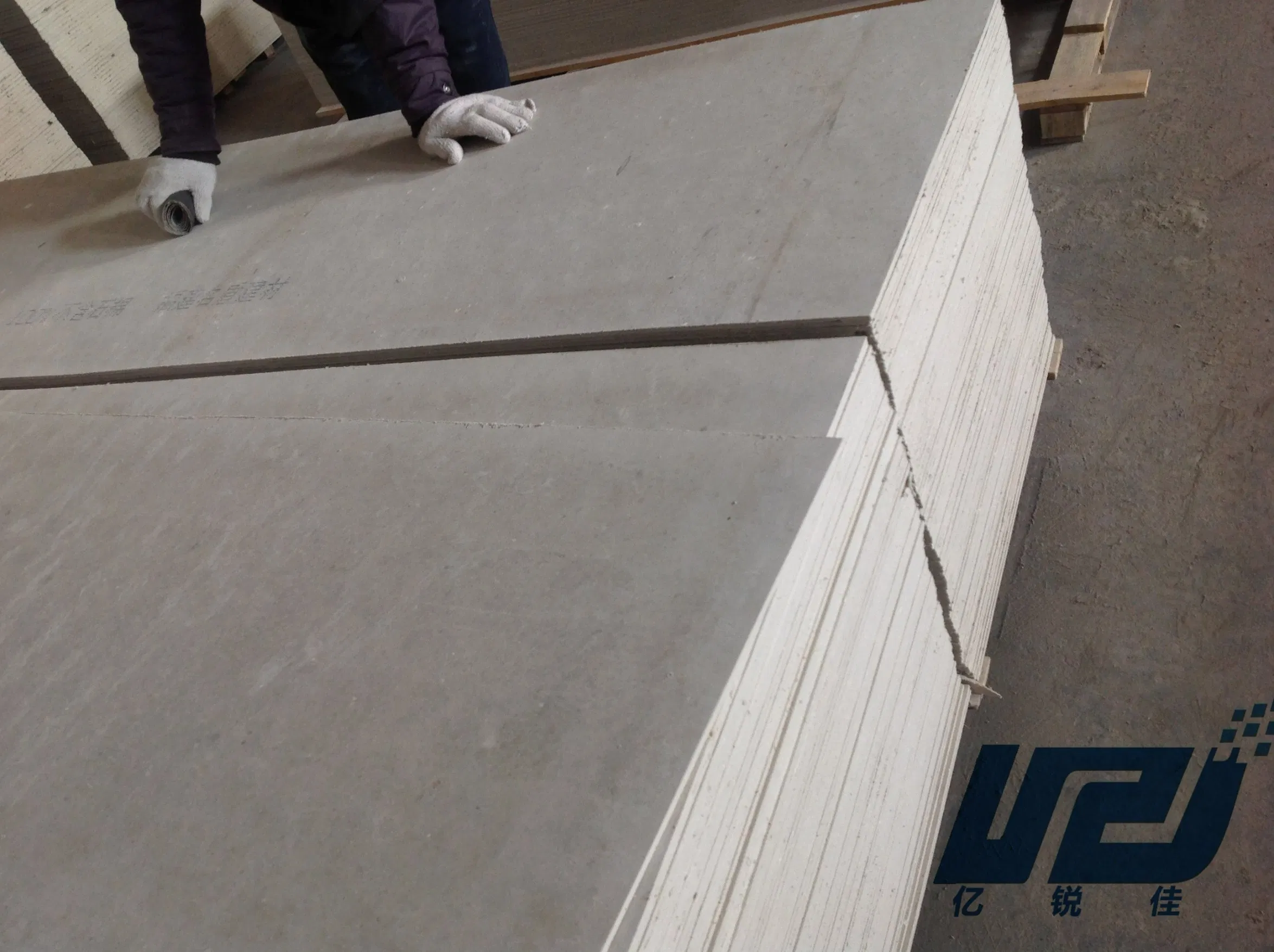 Building Material Calcium Silicate Board Fiber Cement Thermal Insulation Partition Siding Wall Board