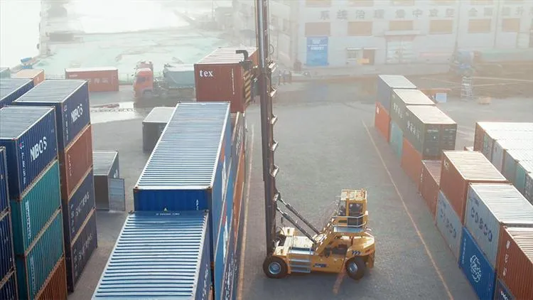 Container Handler View 4
