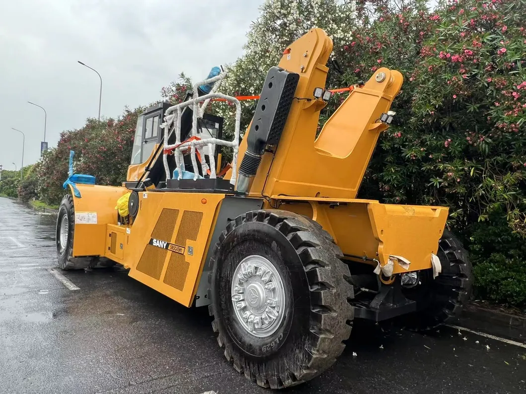 Container Reach Stacker 4