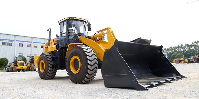Hot Selling Liugong Loader 7 Ton Wheel Loader 4.5cbm Bucket 870h Loader Front End Loader with Favorable Price