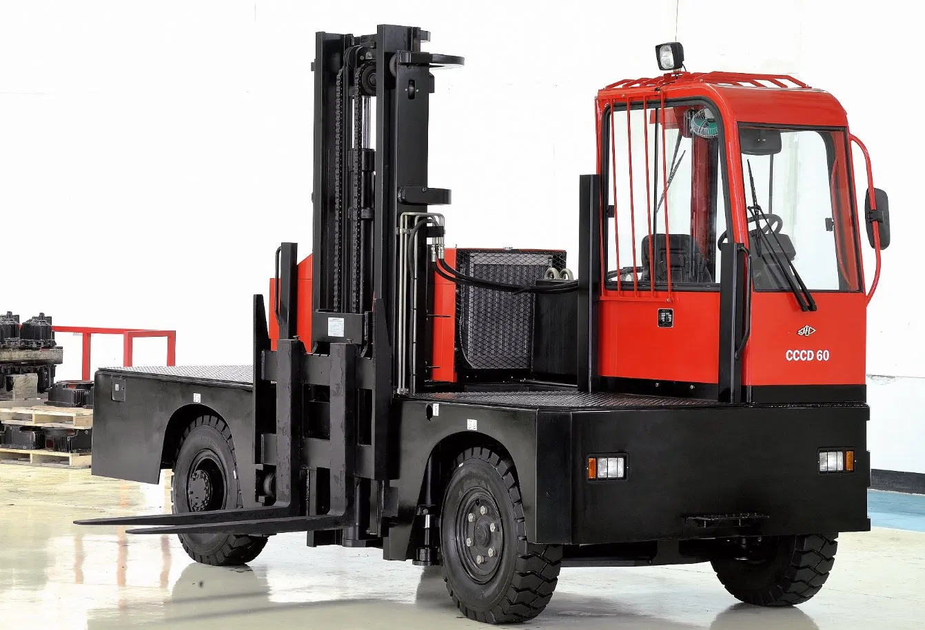 Hangcha 3ton, 5ton, 6ton Sideloader Forklift with Diesel Engine Lifting Height From 3600mm to 6000mm