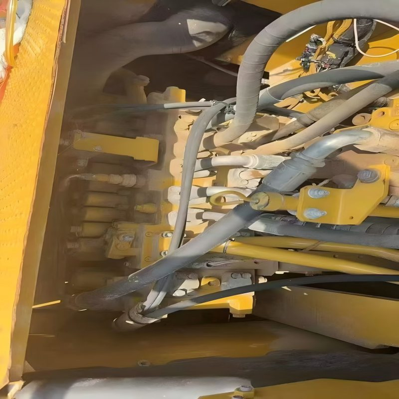 Large Capacity Long Reach Strong Hydraulic System Caterpillar Crawler Excavator Excelling