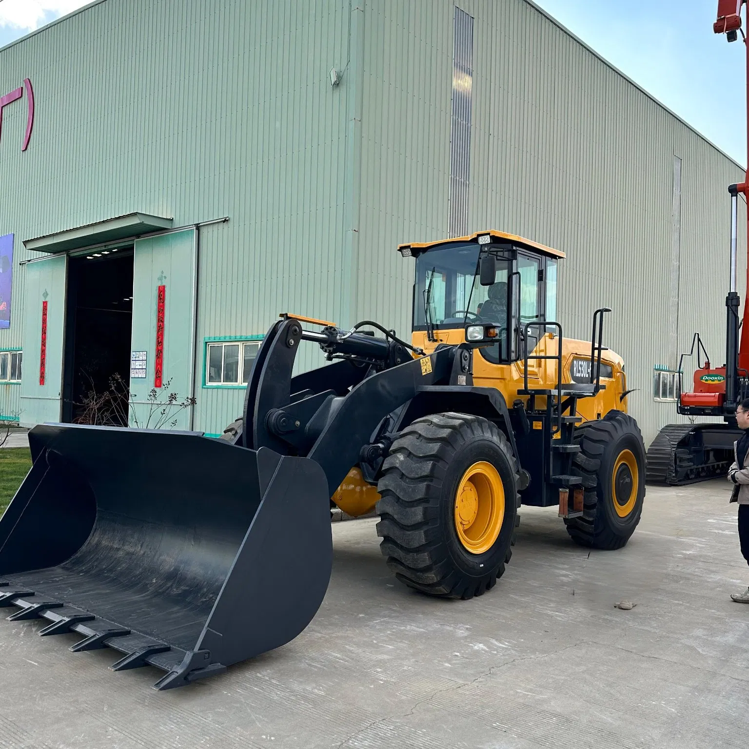 China Manufacture 950h/966h/936L/956L/955f Sem Large Big 3ton 5ton 6ton Heavy Road Construction Mining Machinery Engineering Machine Front End Wheel Loader