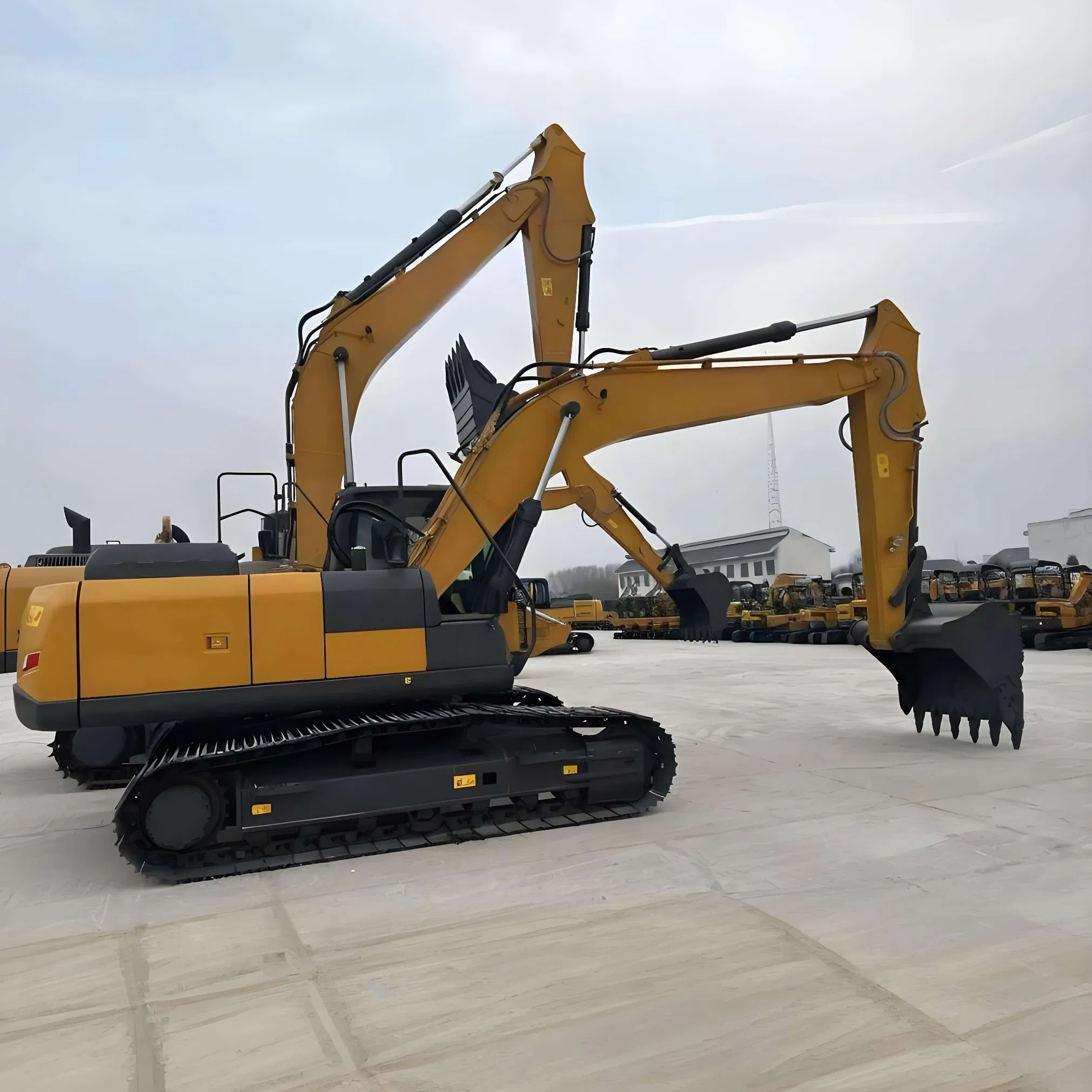 Crawler Excavator Xe215cll with Long Reach Boom Core Components Discount