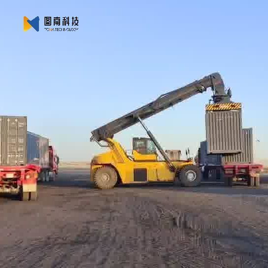 Powerful Container Reach Stacker with High Lifting Capacity
