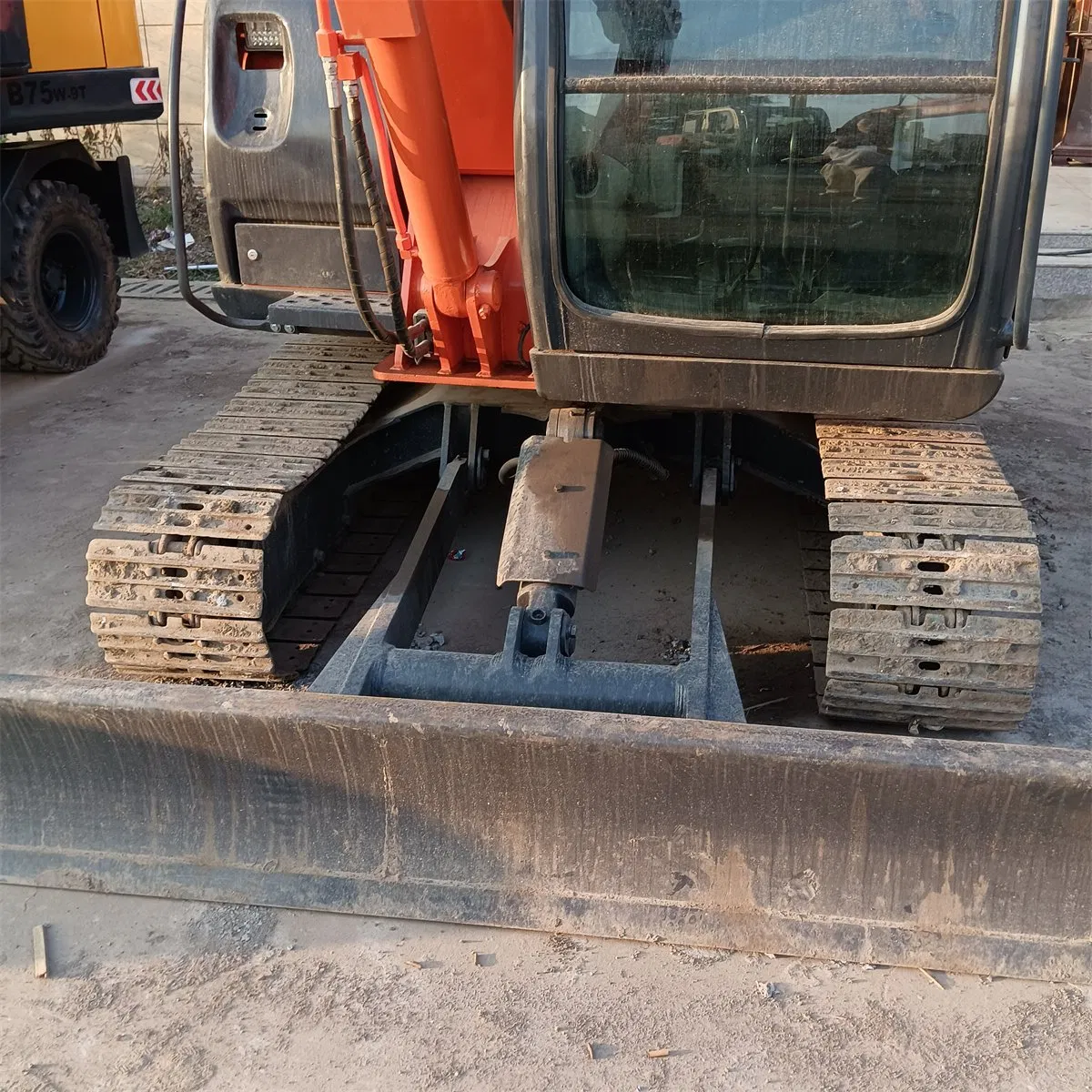 Long Reach Arm Low Working Hours Excavator Hitachi Zx60 Zaxis70 Mini Digger for Sale in Good Condition