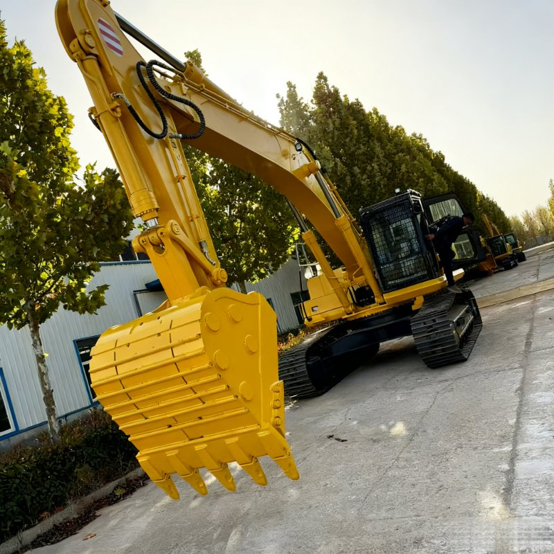 High-Performance 2.5 Ton Backhoe Excavator Long Reach Compact Excavator for Sale