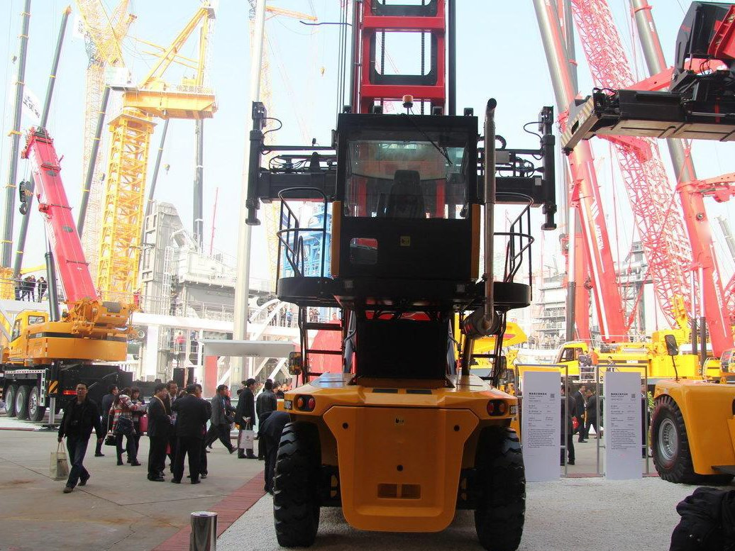 8 Stacking Height Sdcy100K8h1-T 10t Twin Empty Container Handler