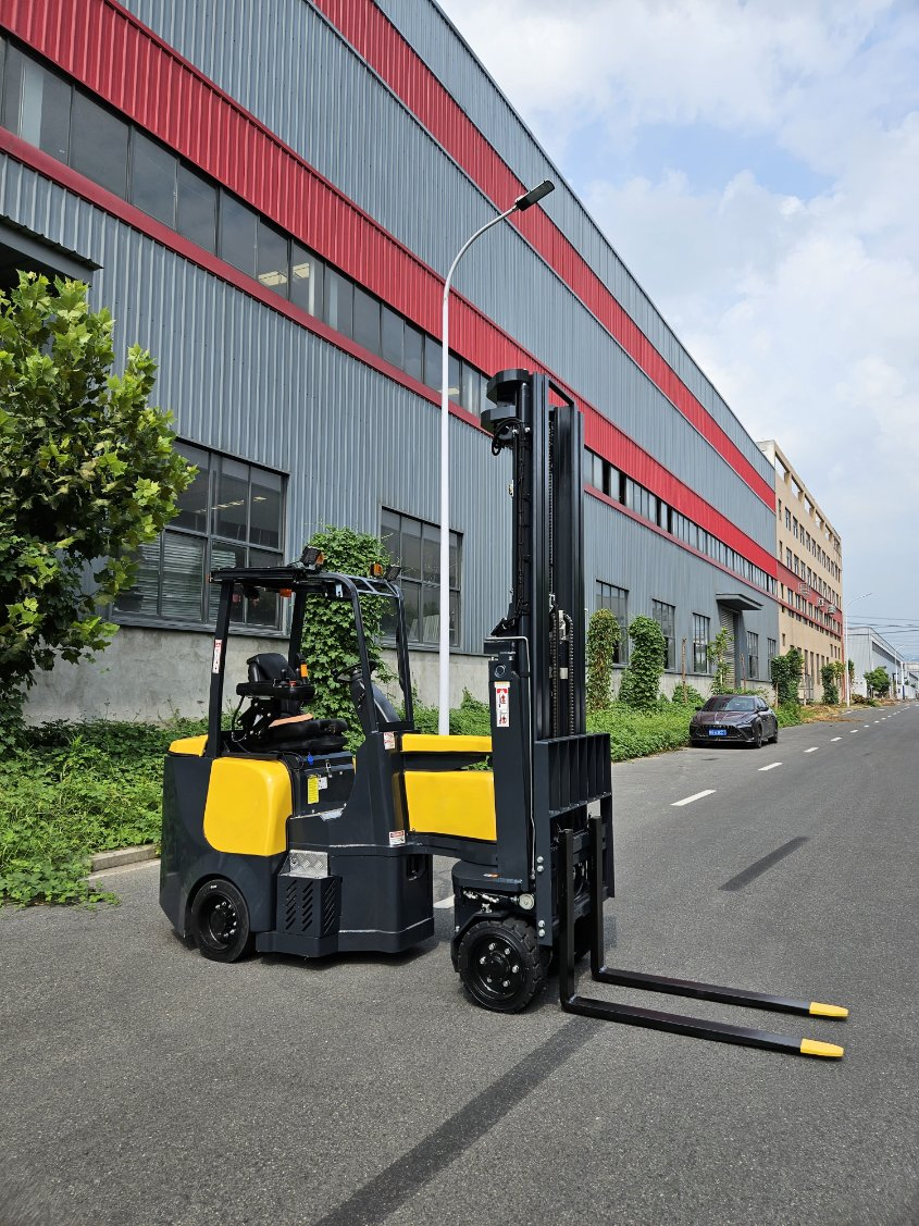Innovation 6000mm Lifting High Very Narrow Aisle Vna Electric Forklift Truck with Lithium Battery