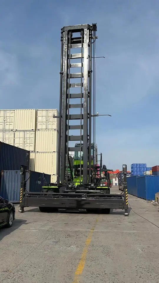 9t Machine Crane Stack Port Fork Zch90K8 Empty Container Handler