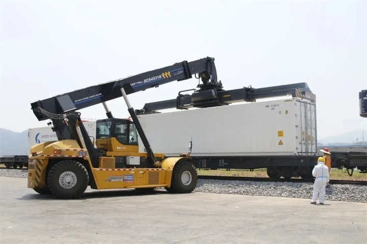 Xch907K 9 Ton Empty Container Handler for Port and Terminal Operations