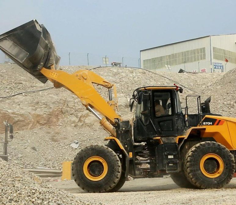 Hot Selling Liugong Loader 7 Ton Wheel Loader 4.5cbm Bucket 870h Loader Front End Loader with Favorable Price