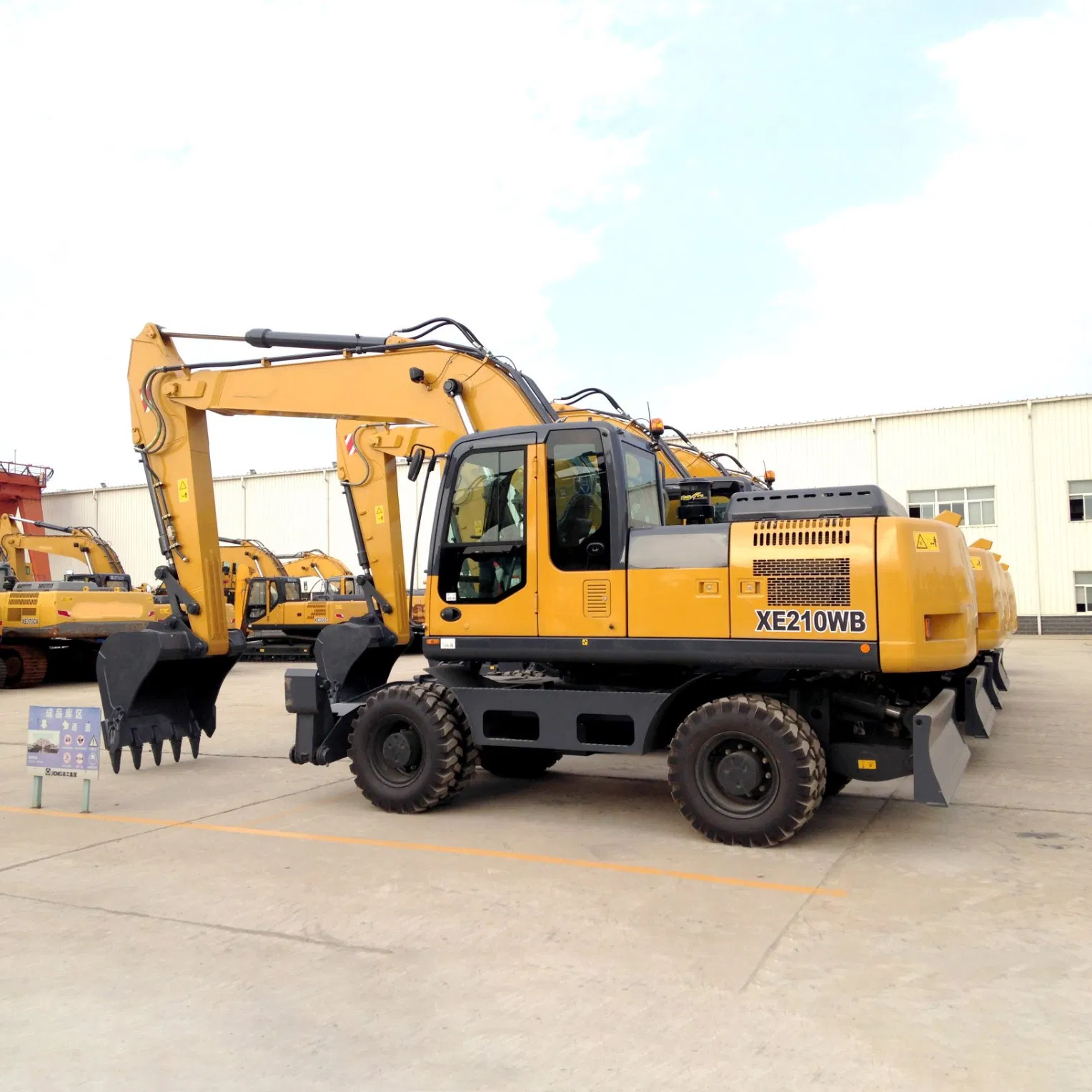 Xe210wd 21 Ton Wheel Excavator with 0.9m³ Long Reach Hydraulic Boom