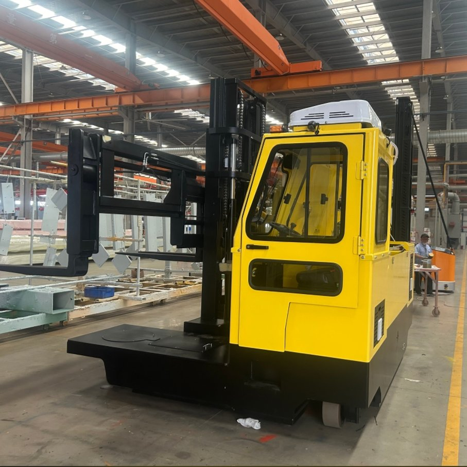 The Most Agile 4-Way 4 Wheel Multi Directional Sideloader Forklift 5t 6t 4.5t for Long Loads