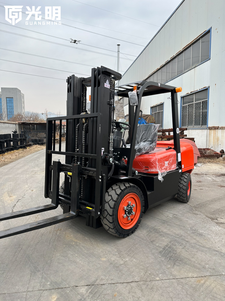 Full Free Mast/Duplex Mast/Triplex Mast 3000~5000mm Sideloader Forklift Fork Lift