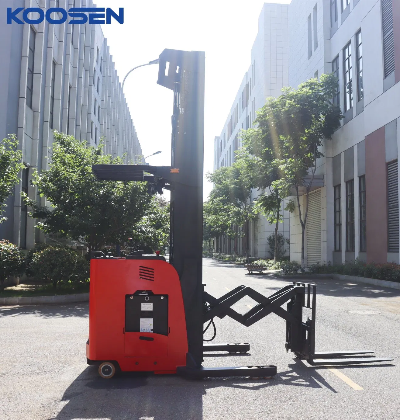 1.5 Ton Electric Double Scissor Reach Truck with 12m Lift Height