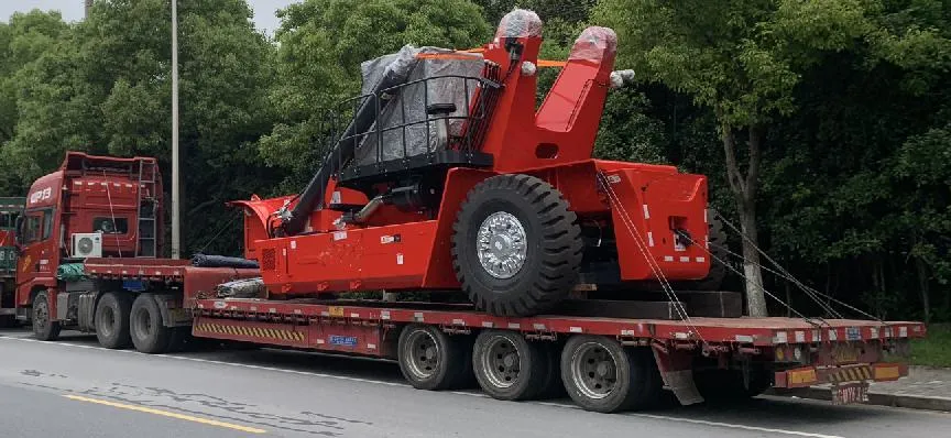 Reach Stacker View 6