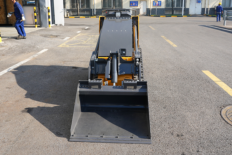 XCMG Official New Mini Track Loader Stand Behind Crawler EPA Compact Skid Steer Loader for Sale