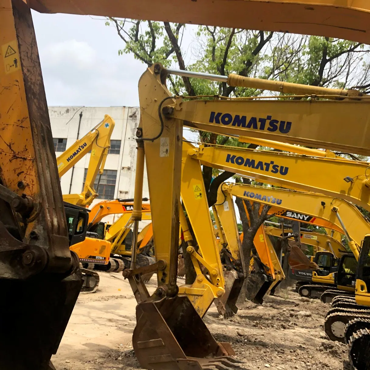 Sy235-8s Sanyy Used Excavator 235 Sanyy Second Hand Dredging Digging Long Reach Boom Crawler Sanyy Excavator