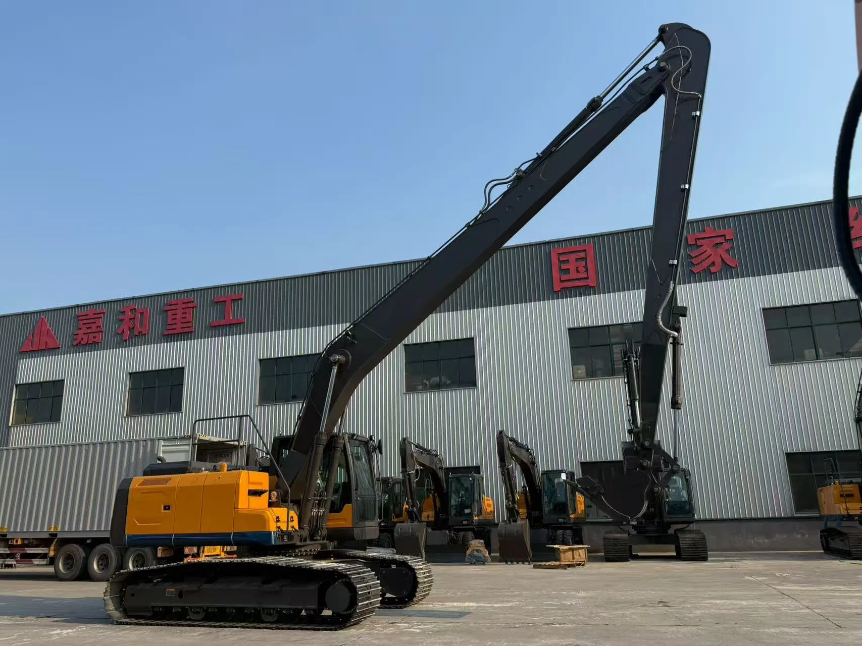 Jiahe Heavy Duty Excavator 23 Ton Long Reach Boom Hydraulic Crawler Machine for Deep Excavation River Dredging