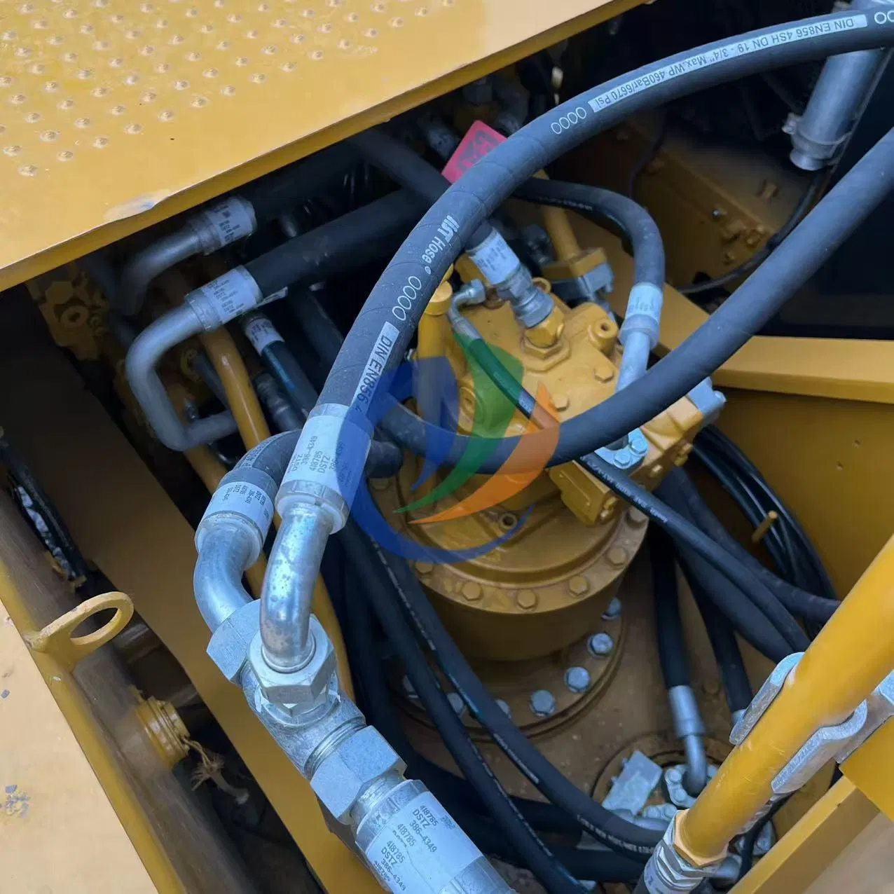 Secondhand Cat 330d Excavator Durable Rugged Sturdy Digger for Harsh Mining &amp; Demolition