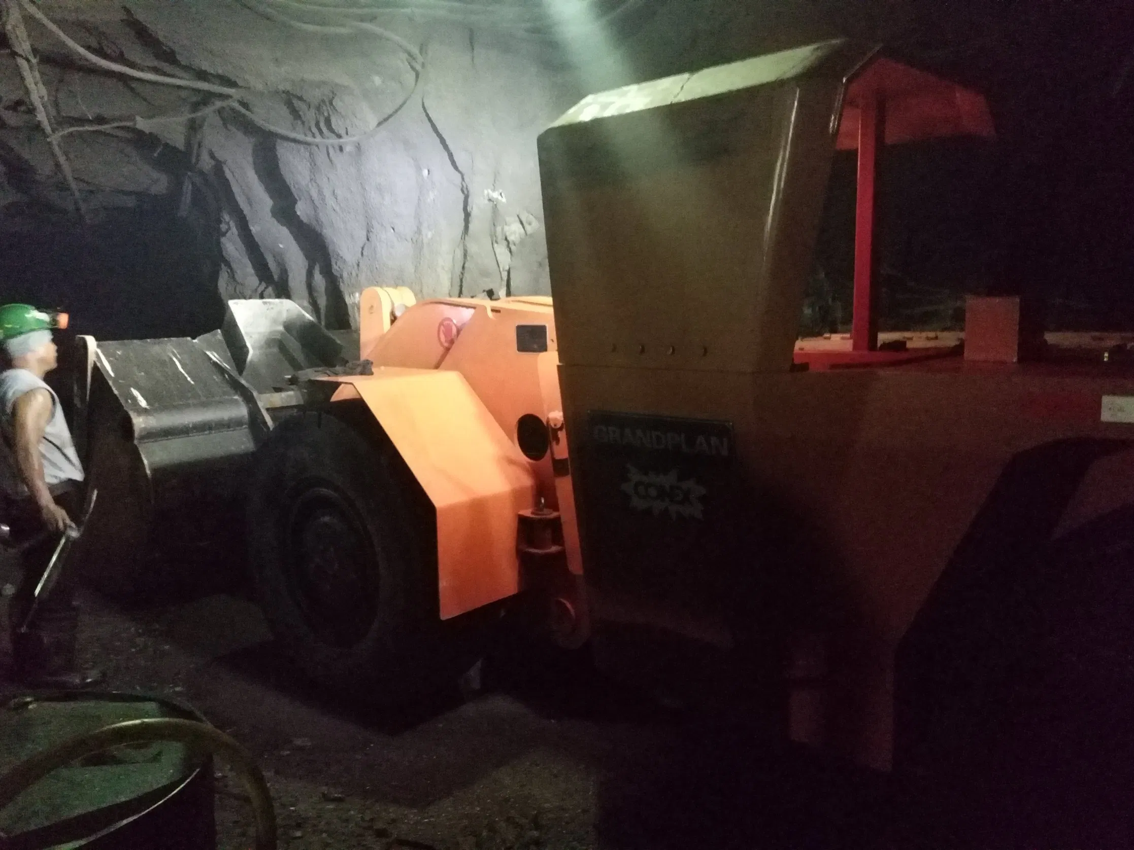 3m3 Underground Diesel Mining Auto Wheel Rock Mucking Front End LHD Heavy-Duty Explosion Proof Scooptram Fops/Rops Quality Loader