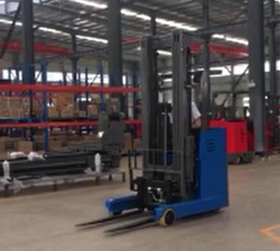 European Standard Electric Reach Truck for Warehouse