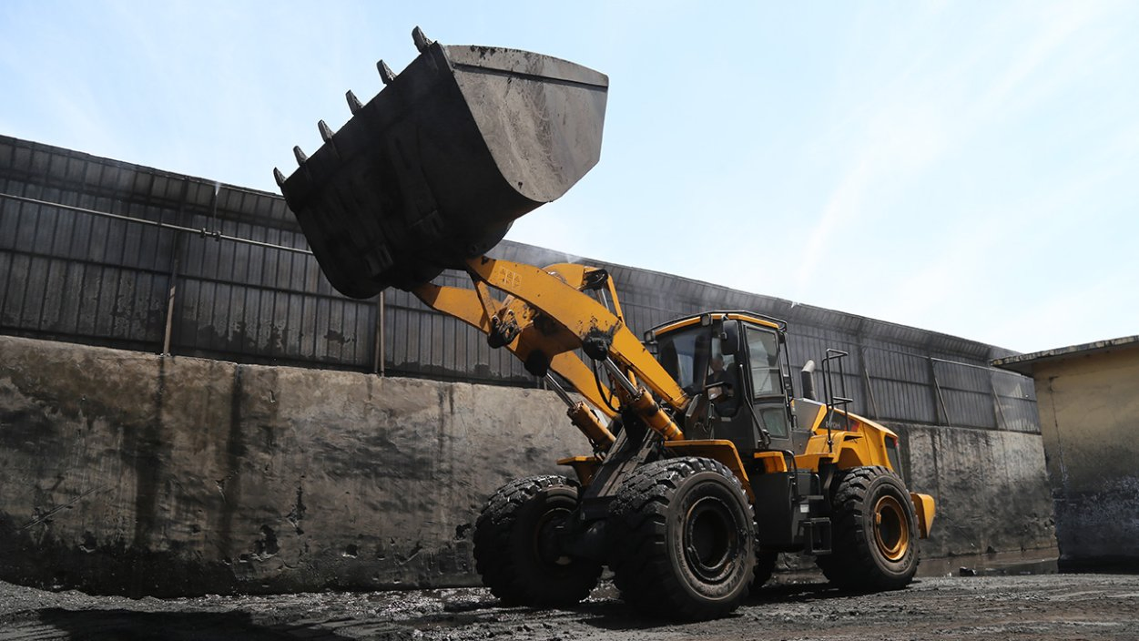 Hot Selling Liugong Loader 7 Ton Wheel Loader 4.5cbm Bucket 870h Loader Front End Loader with Favorable Price