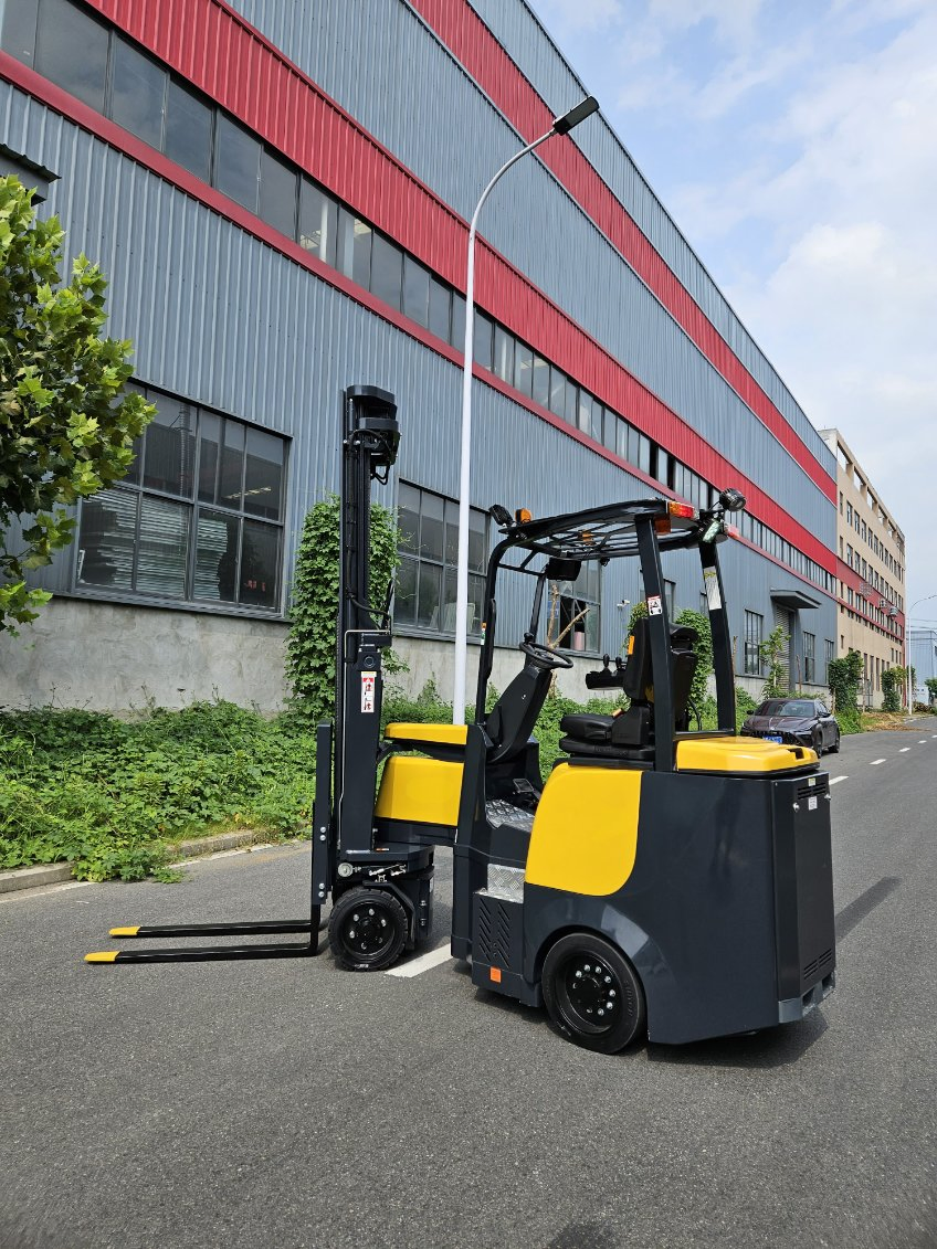 Innovation 6000mm Lifting High Very Narrow Aisle Vna Electric Forklift Truck with Lithium Battery