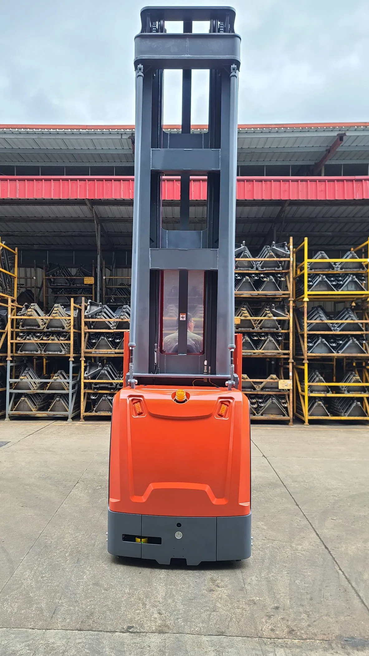 1500kg Vna Man up Electric Stacker Very Narrow Aisle 3 Way Truck