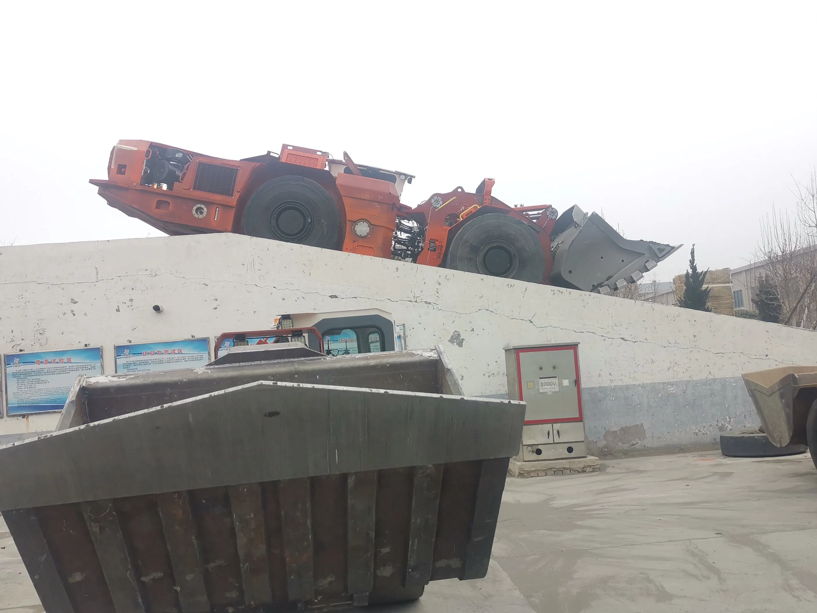 3m3 Underground Diesel Mining Auto Wheel Rock Mucking Front End LHD Heavy-Duty Explosion Proof Scooptram Fops/Rops Quality Loader