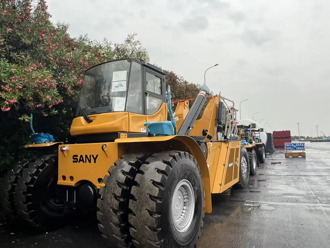 Container Reach Stacker 6