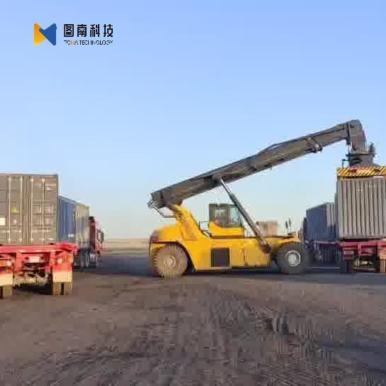 Powerful Container Reach Stacker with High Lifting Capacity