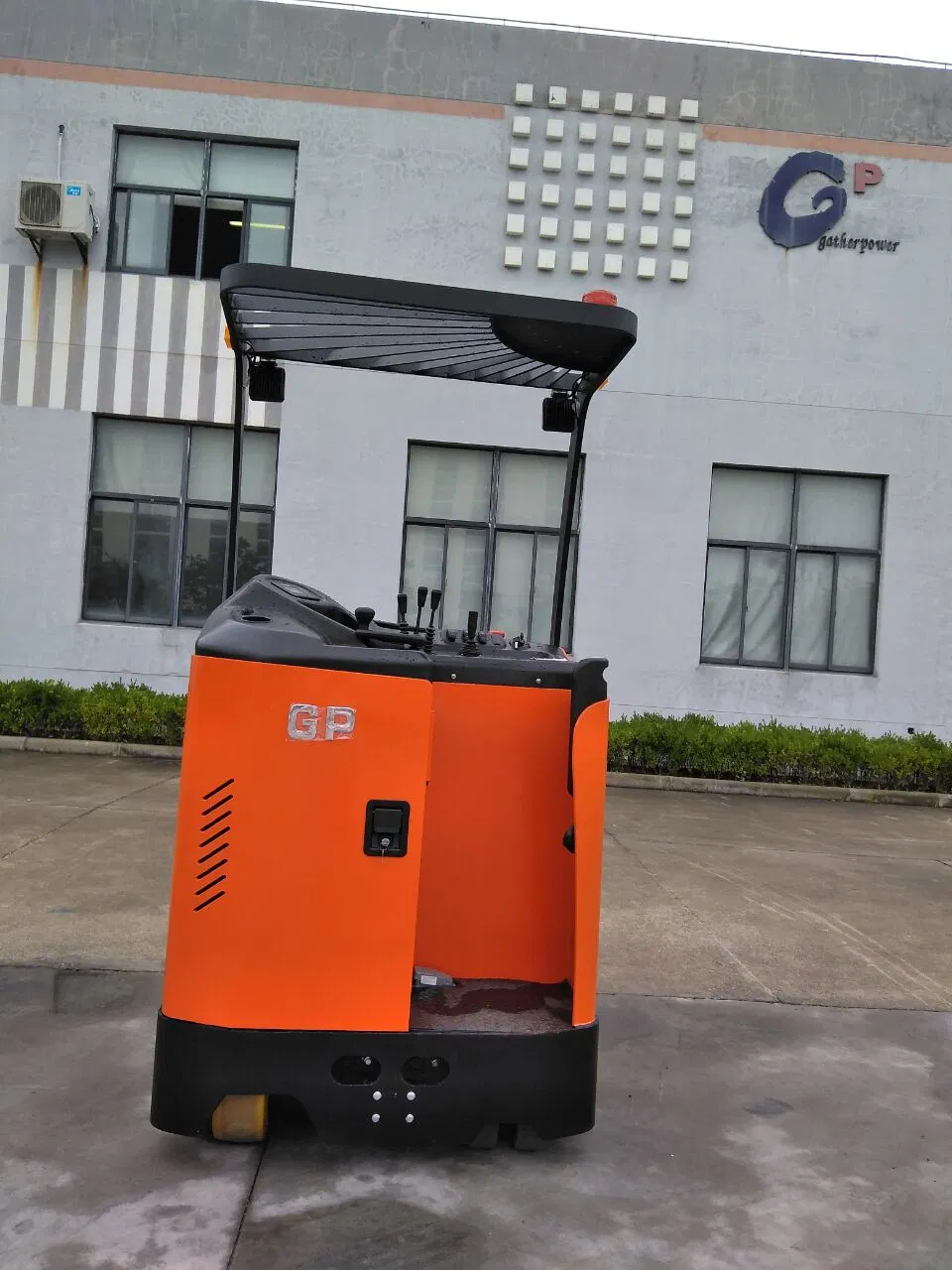 China Gp 1t Full Electric Reach Truck Lifting Height 6000mm 2-Stage Mast (Stand-on)