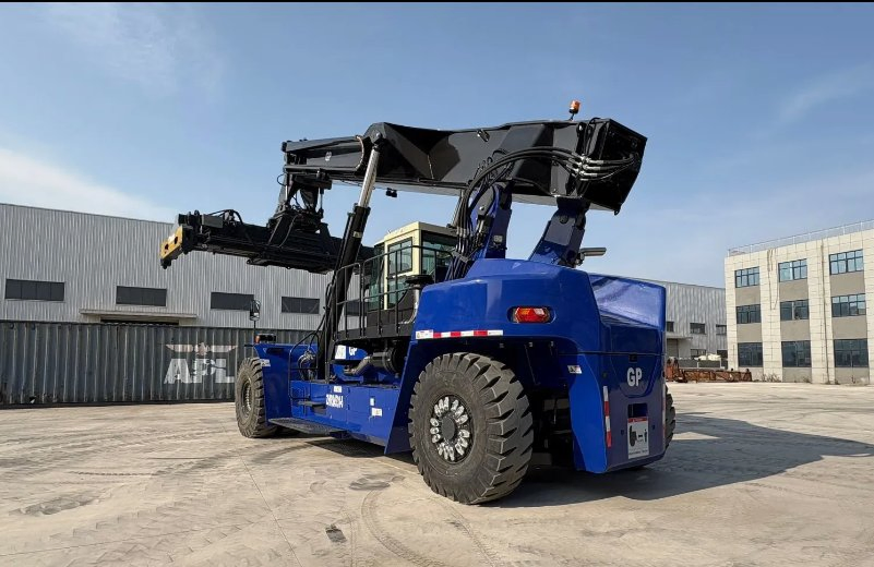 45t Container Forklift Reach Stacker with Cummins Engine
