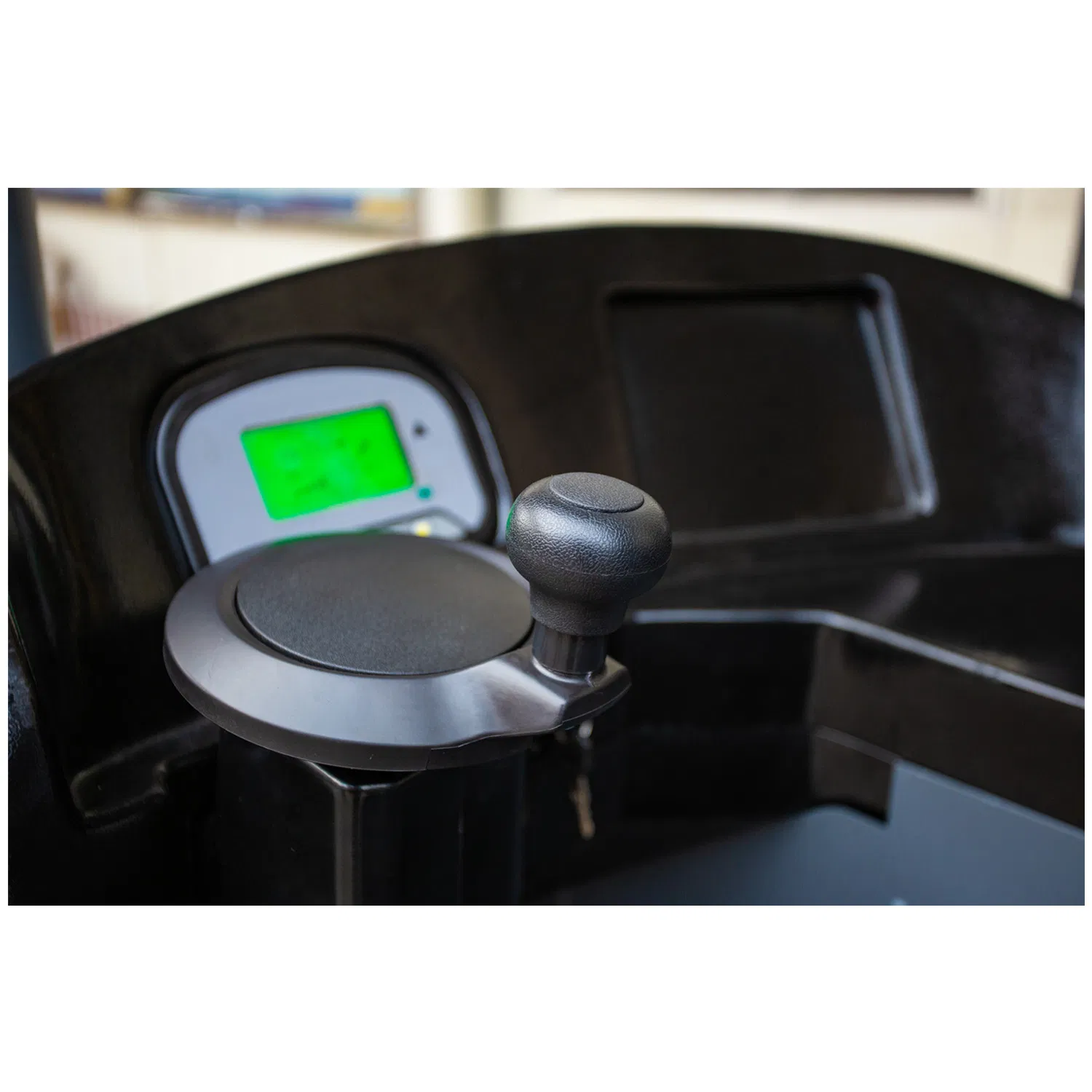 1500kg Electric Mast Reach Truck Forklift with Adjustable Speed